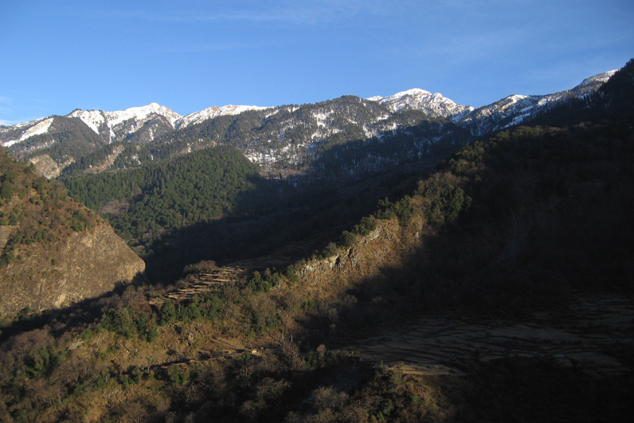 Dayara Bugyal Trek (3688M)